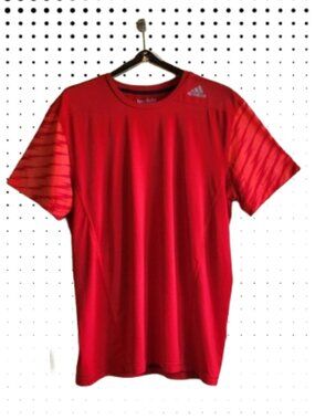 Adidas Pre- owned Large red short sleeve Men's sports shirt climalite techfit
